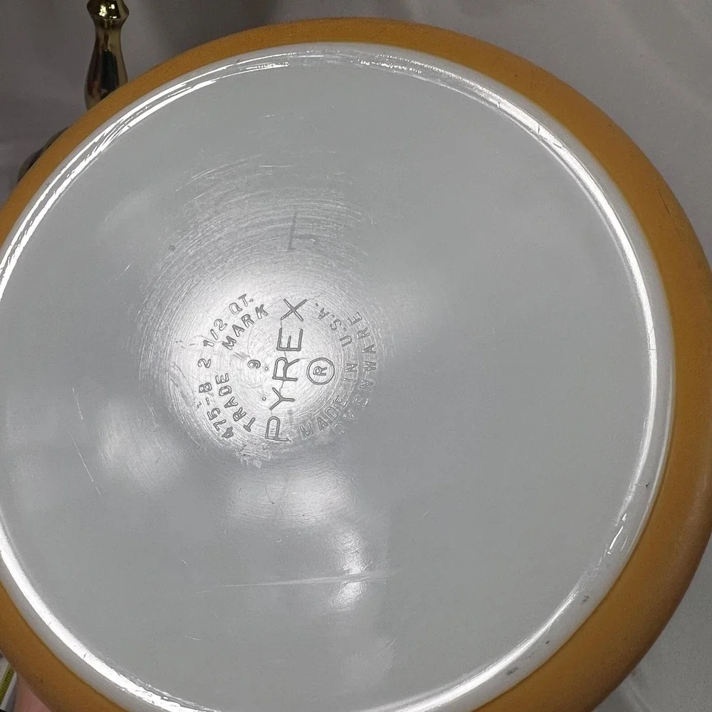 Pyrex 475-B Old Orchard 2.5 Qt Cinderella Casserole Bowl No Lid Brown Fruit VTG